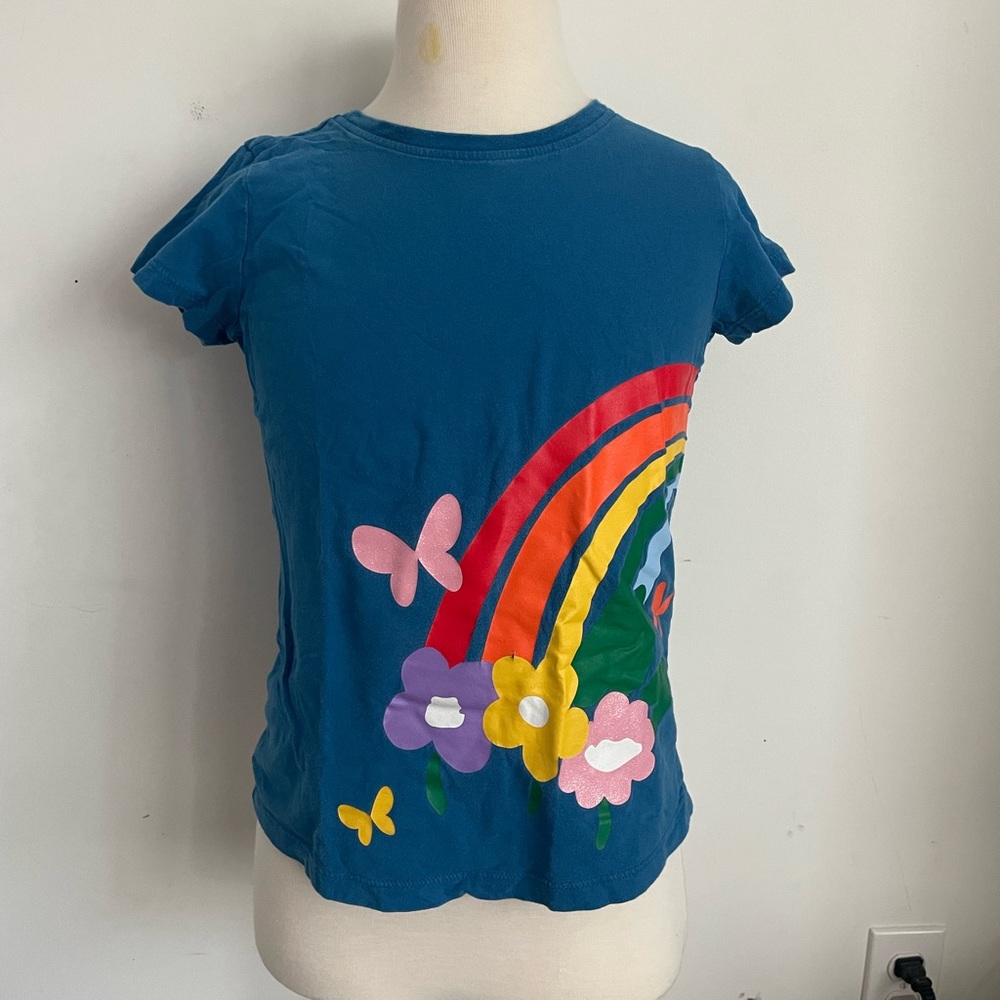 Girls rainbow and flowers t shirt.